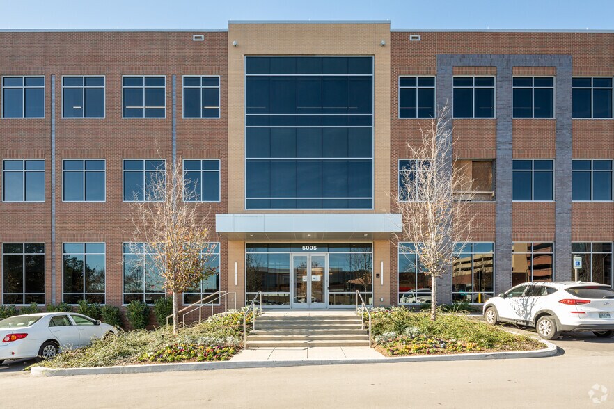 5005 Maryland Way, Brentwood, TN à louer - Photo de l’immeuble – Image 2 sur 6
