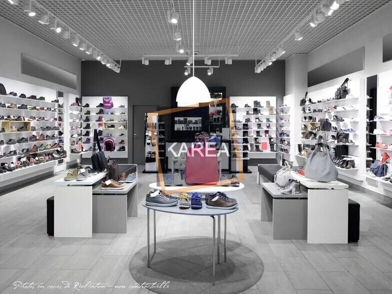 Local commercial dans Bussy-Saint-Georges à louer - Photo intérieure – Image 2 sur 5