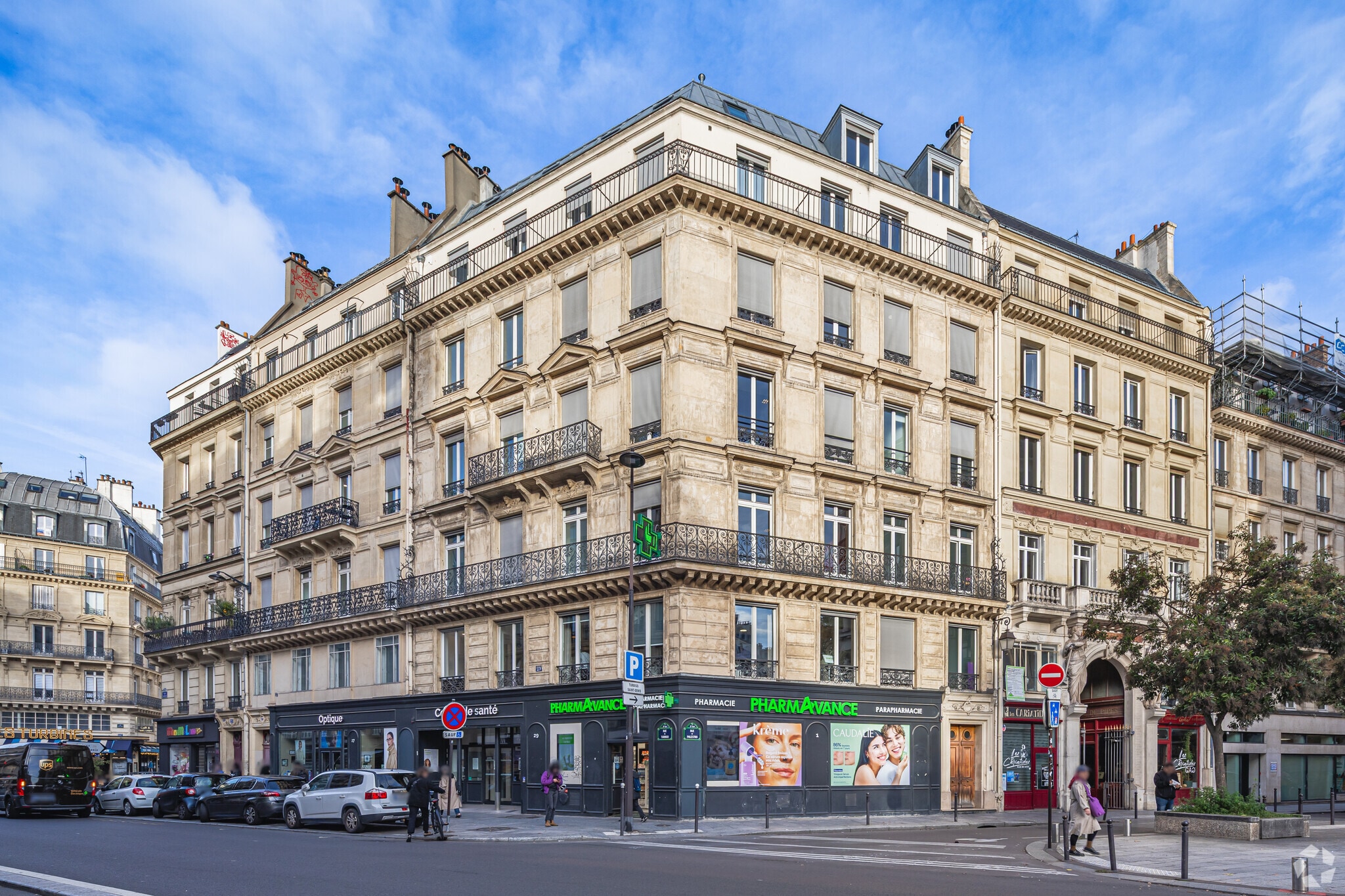 Bureaux/Local commercial dans Paris à louer Photo principale– Image 1 sur 8
