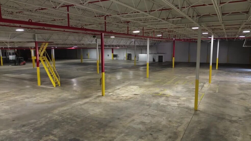 660 Bessemer Super Hwy, Birmingham, AL à louer - Vidéo sur l’annonce professionnelle – Image 2 sur 9