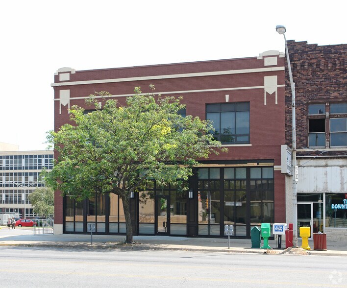 123 SE 6th Ave, Topeka, KS à louer - Photo de l’immeuble – Image 2 sur 8