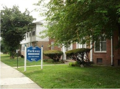 641-711 Covington Dr, Detroit, MI à vendre - Photo de l’immeuble – Image 2 sur 2