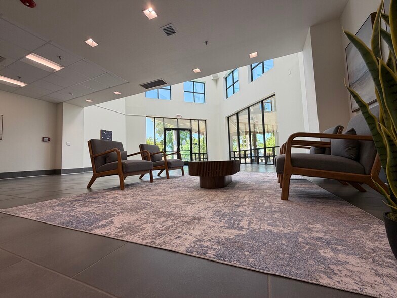 9800 Goethe Rd, Sacramento, CA à louer - Photo de l’immeuble – Image 3 sur 3