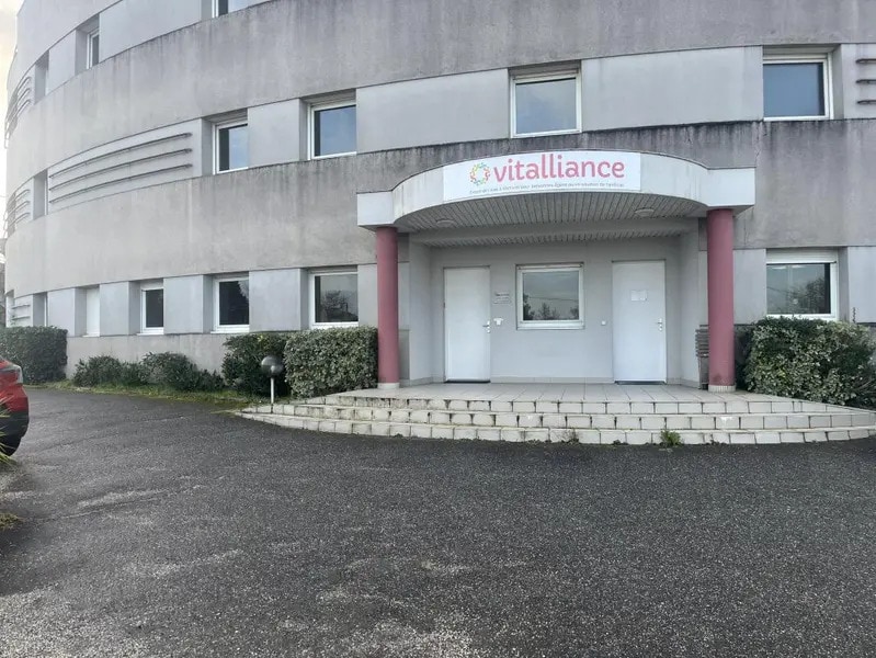 Local d'activités dans Eysines à vendre Photo de l’immeuble– Image 1 sur 9