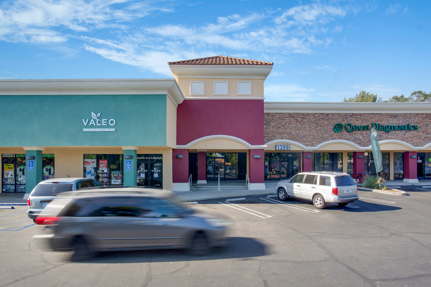 1379-1399 W Foothill Blvd, Upland, CA à louer - Photo de l’immeuble – Image 3 sur 9