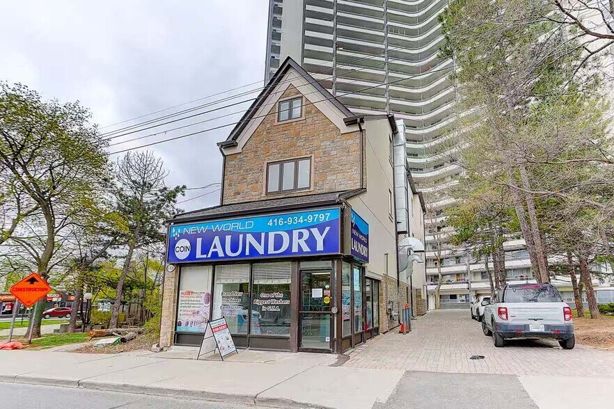 600 Parliament St, Toronto, ON à vendre - Photo de l’immeuble – Image 2 sur 7