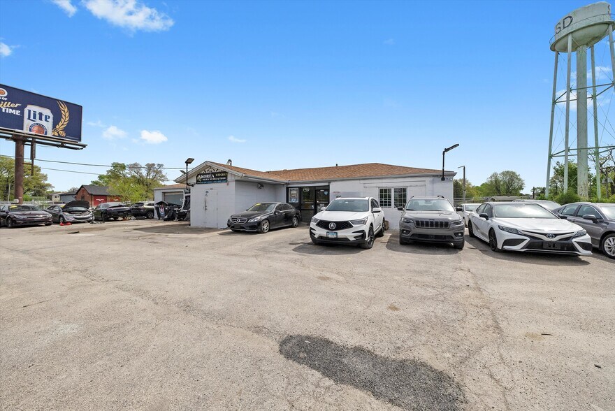 1610 S Chicago St, Joliet, IL à vendre - Photo de l’immeuble – Image 1 sur 16