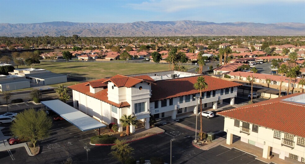 78140 Calle Tampico, La Quinta, CA à louer - Photo de l’immeuble – Image 2 sur 3