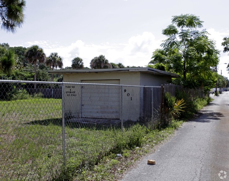 3901 Hopkins Ave, Titusville, FL à vendre - Photo de l’immeuble – Image 1 sur 5