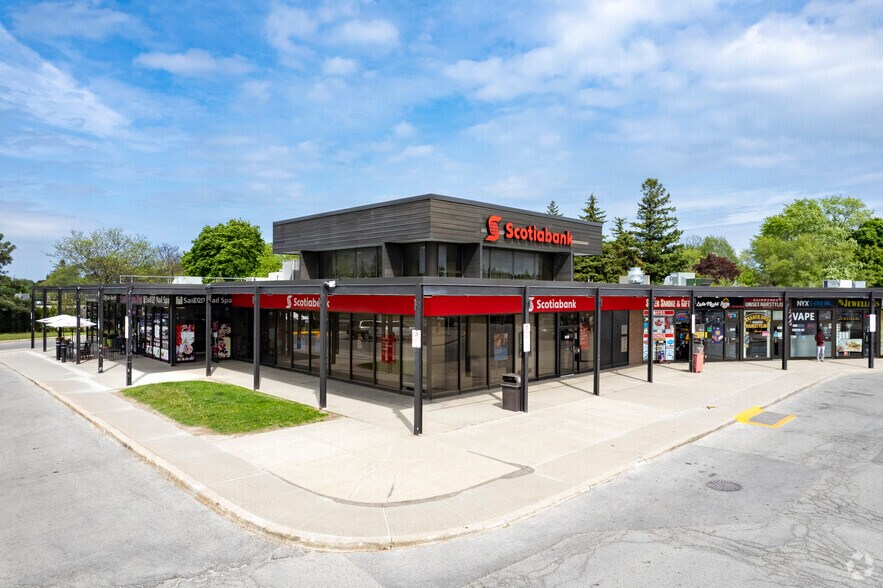 2965-3049 Kingston Rd, Toronto, ON à louer - Photo principale – Image 1 sur 17