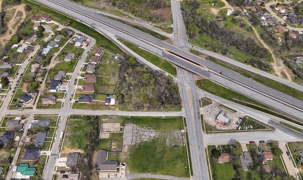 2500 Martin Luther King Jr Fwy, Fort Worth, TX à vendre - Photo de l’immeuble – Image 2 sur 4