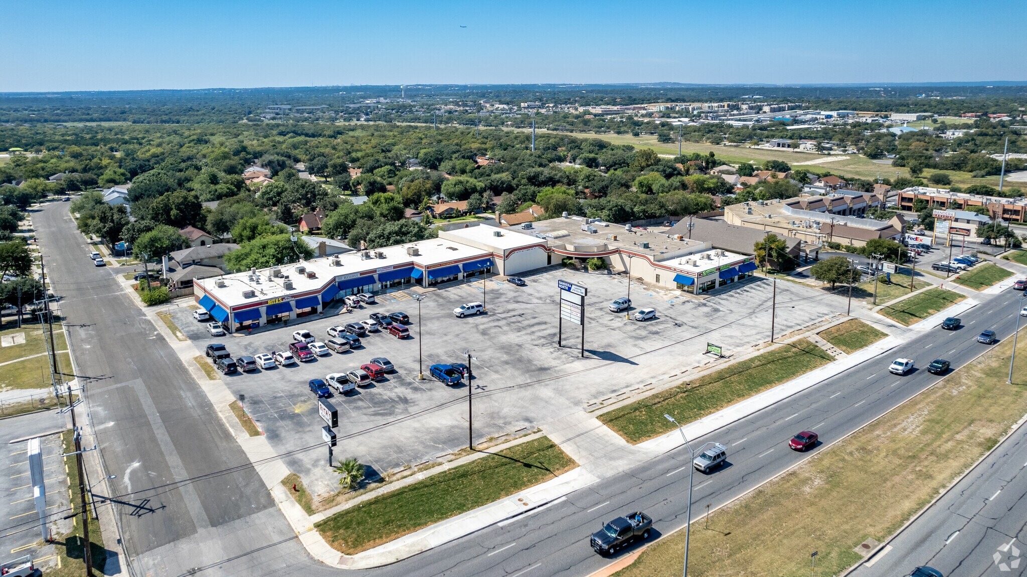 6400-6422 Bandera Rd, Leon Valley, TX à louer Photo principale– Image 1 sur 2