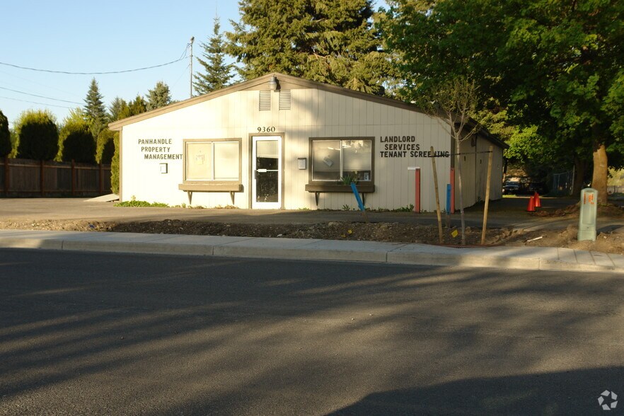 9360 N Government Way, Hayden, ID à vendre - Photo de l’immeuble – Image 2 sur 6