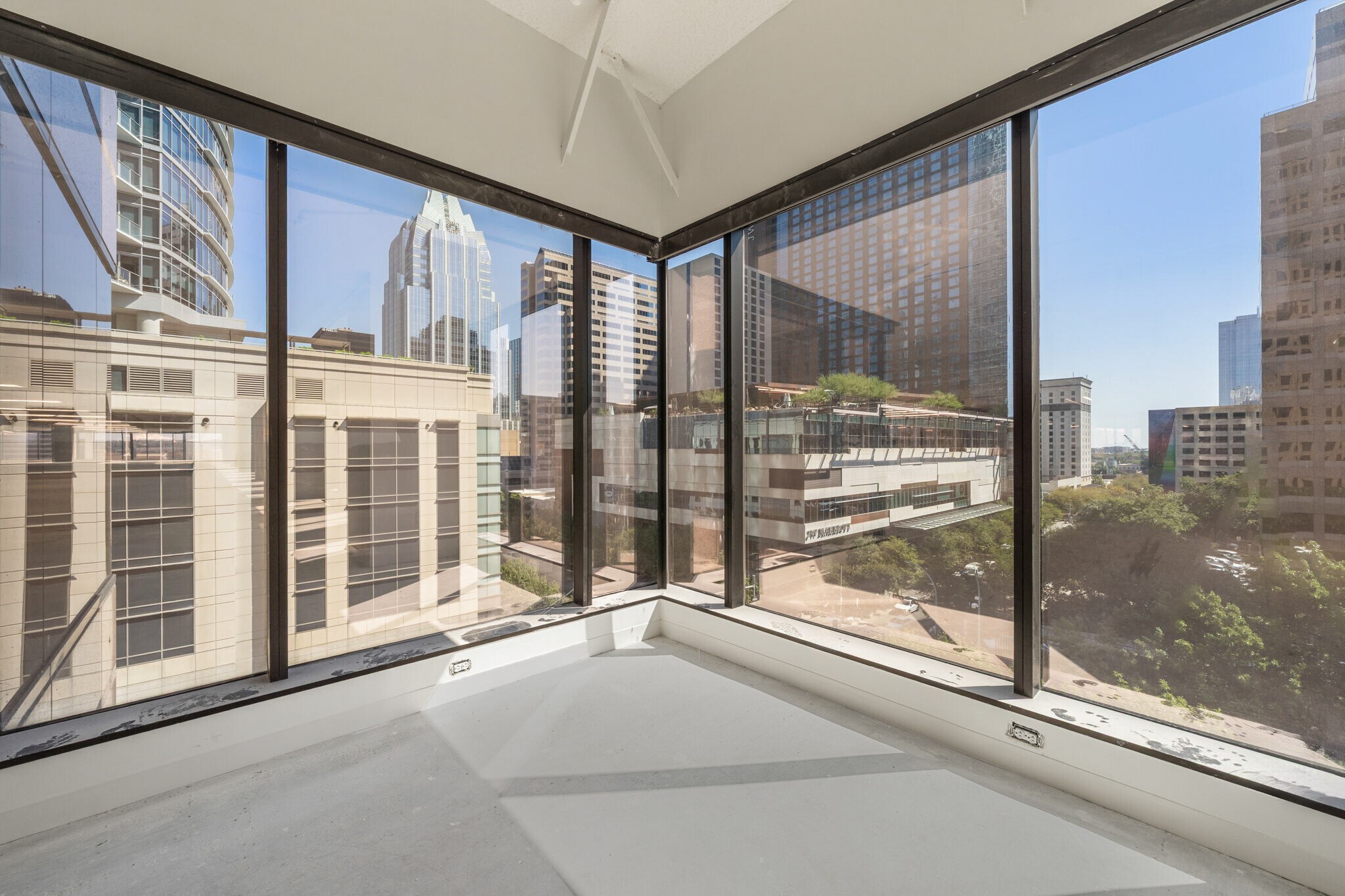 100 Congress Ave, Austin, TX à louer Photo intérieure– Image 1 sur 6