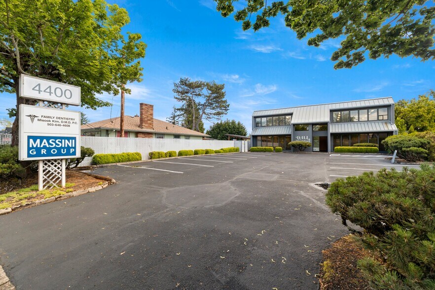 4400 SW 110th Ave, Beaverton, OR à vendre - Photo de l’immeuble – Image 3 sur 46