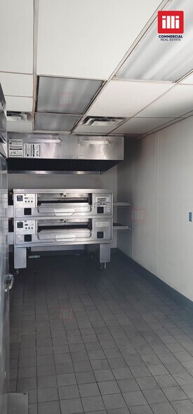 5736 Gage Ave, Bell Gardens, CA à louer - Photo intérieure – Image 2 sur 8