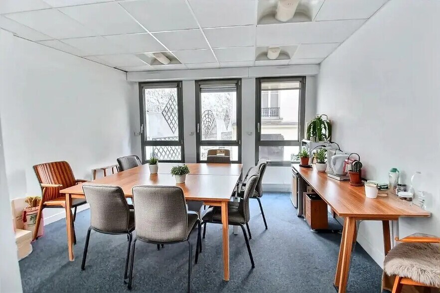 11 Avenue Philippe-Auguste, Paris à louer - Photo de l’immeuble – Image 2 sur 7