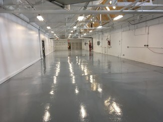 Plus de détails pour 2501-2503 Deborah Ave, Zion, IL - Industriel/Logistique à louer