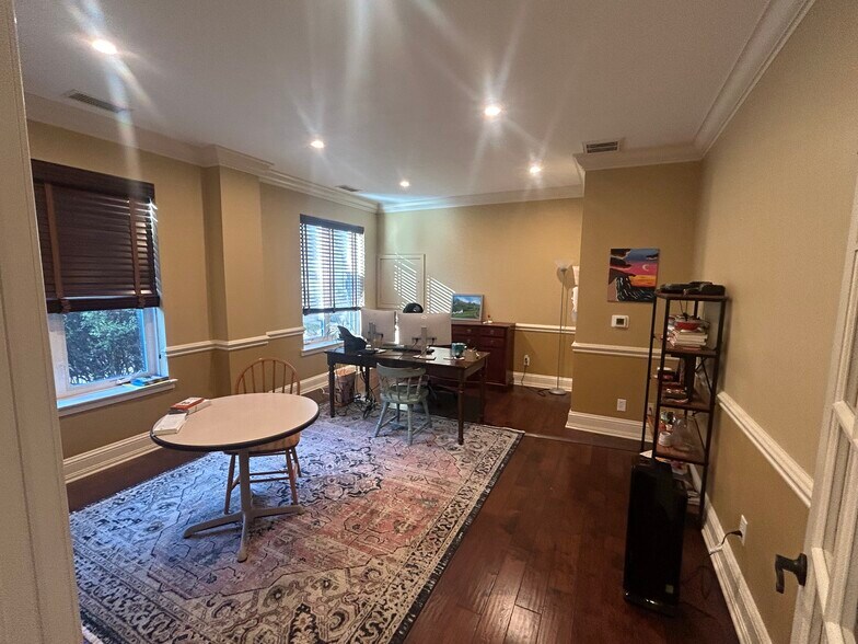 137 Commons Ct, Chadds Ford, PA à vendre - Photo de l’immeuble – Image 2 sur 3