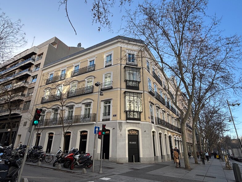 Bureau dans Madrid, Madrid à louer - Photo de l’immeuble – Image 2 sur 3