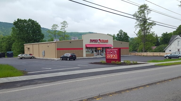 270 Main St, Worcester, NY à vendre - Photo principale – Image 1 sur 6
