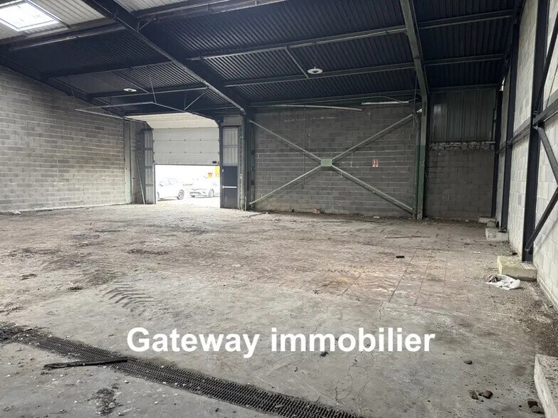 Industriel/Logistique dans Riom à louer - Photo de l’immeuble – Image 2 sur 7
