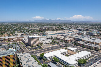 6900 E Camelback Rd, Scottsdale, AZ - VUE AÉRIENNE  vue de carte