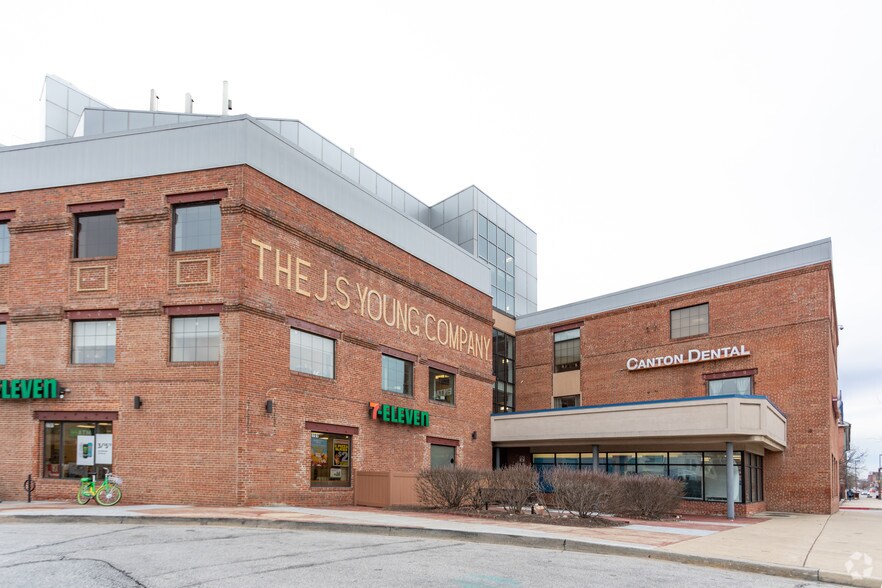 2702 Boston St, Baltimore, MD à louer - Photo de l’immeuble – Image 2 sur 7