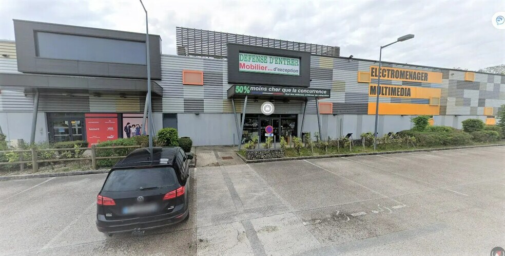 Local commercial dans Miserey-Salines à louer - Photo de l’immeuble – Image 1 sur 3
