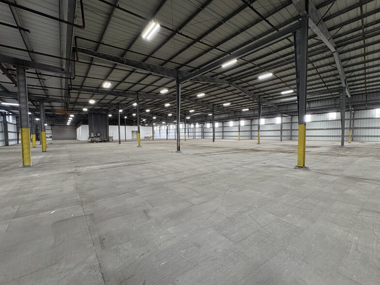 101 W 4th St, Freeport, TX à louer - Photo de l’immeuble – Image 3 sur 6