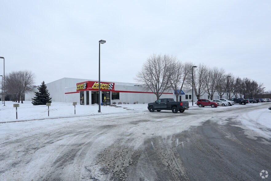 21560 Grenada Ave W, Lakeville, MN à louer - Photo principale – Image 1 sur 2