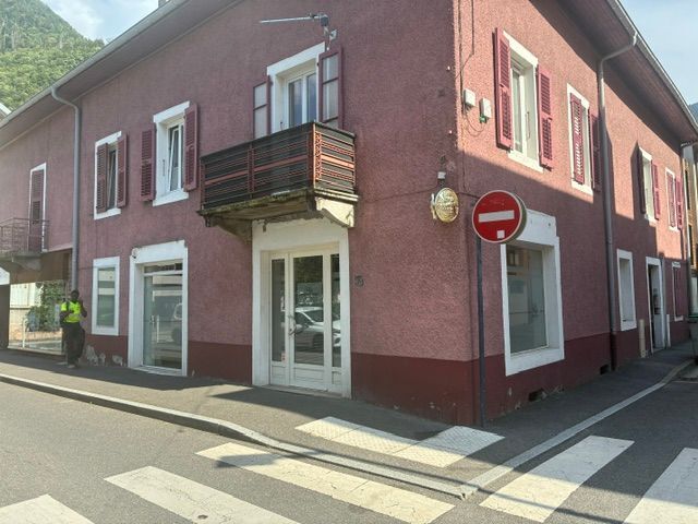 12 Rue François Curt, Cluses à louer Photo de l’immeuble– Image 1 sur 6