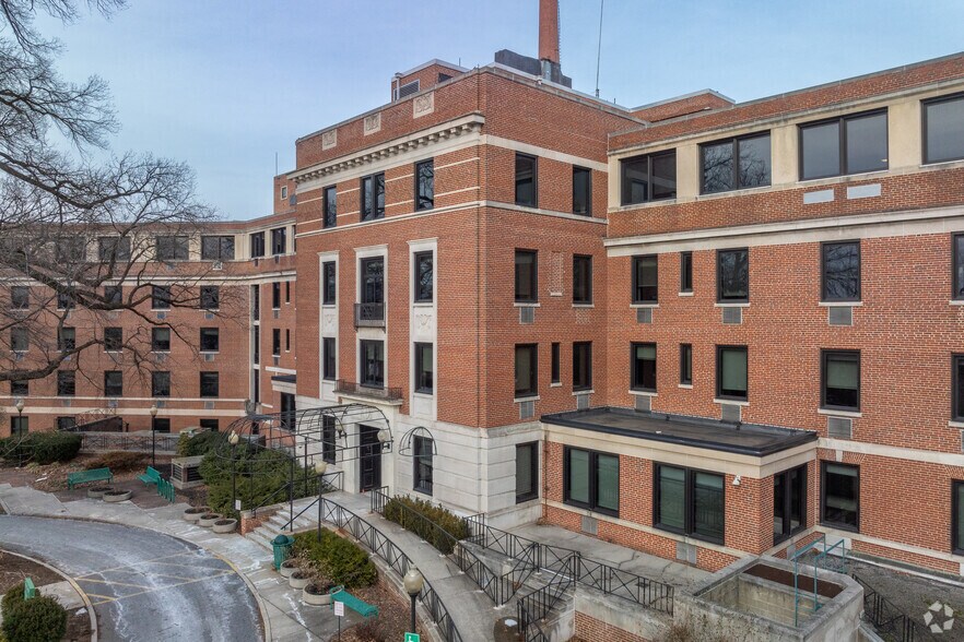 2601 N 3rd St, Harrisburg, PA à louer - Photo de l’immeuble – Image 3 sur 21