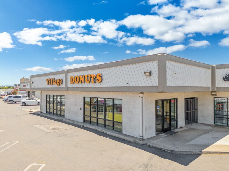 335-377 S Golden State Blvd, Turlock, CA à vendre - Photo de l’immeuble – Image 1 sur 27