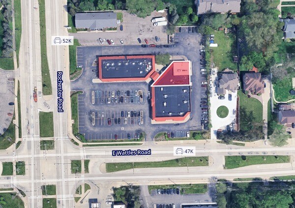 4050-4060 Rochester Rd, Troy, MI à louer - Photo de l’immeuble – Image 2 sur 7