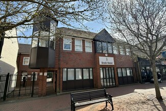 Plus de détails pour 56 Guildford St, Chertsey - Bureau à louer