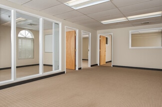 Plus de détails pour 790 Turnpike St, North Andover, MA - Bureau à louer