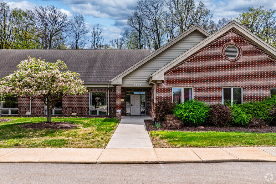 2479 Woodlake Cir, Okemos, MI à louer - Photo de l’immeuble – Image 3 sur 20