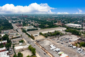 2700 W Roosevelt Rd, Chicago, IL - VUE AÉRIENNE  vue de carte - Image1