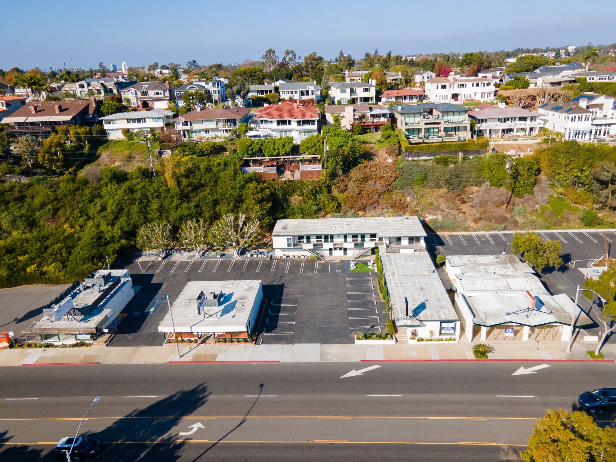 400 W Coast Hwy, Newport Beach, CA à louer Photo principale– Image 1 sur 5