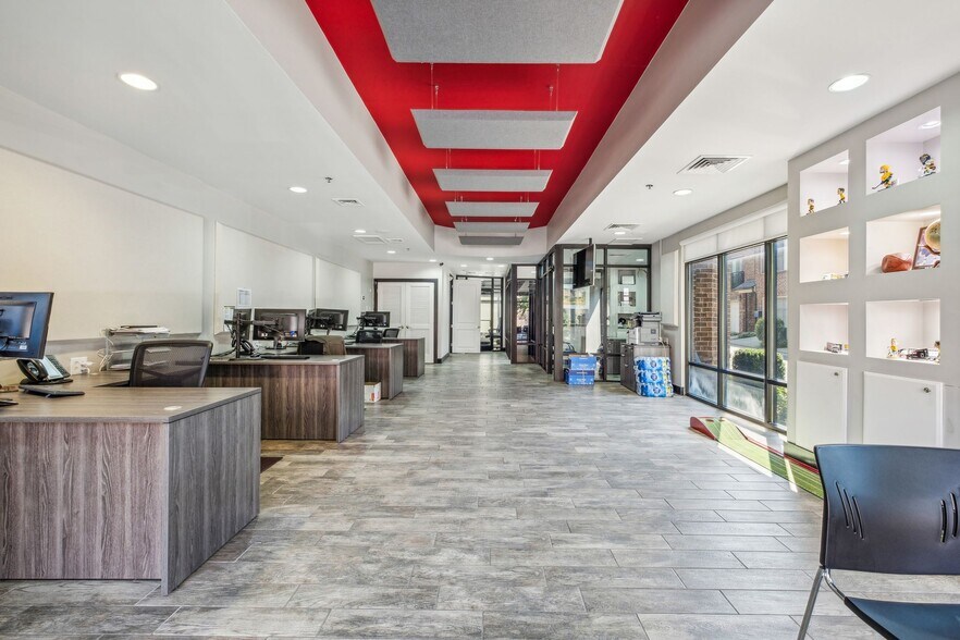 345 Harrison St, Nashville, TN à vendre - Photo intérieure – Image 2 sur 10