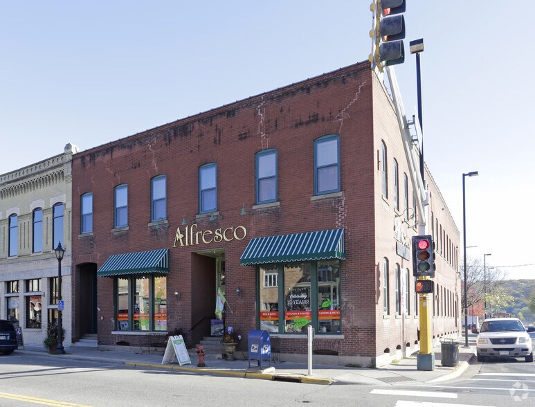 321 S Main St S, Stillwater, MN à louer - Photo de l’immeuble – Image 3 sur 7