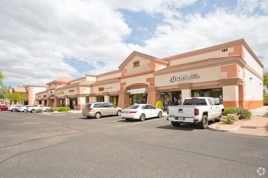 183-195 E Williams Field Rd, Gilbert, AZ à louer - Photo principale – Image 1 sur 11