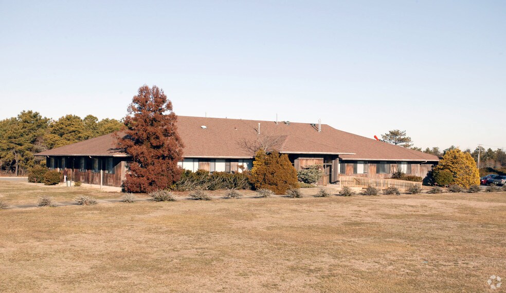 5 Airport Rd, Lakewood, NJ à louer - Photo de l’immeuble – Image 2 sur 2
