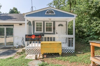 1331 W 11th St, Bloomington, IN à louer Photo de l’immeuble– Image 1 sur 2