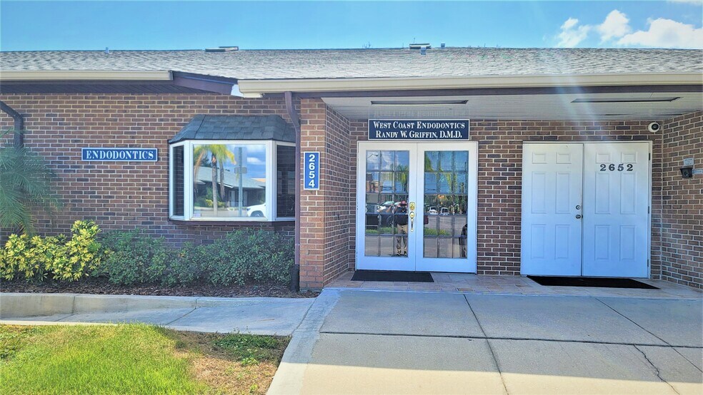 2654 W Lake Rd, Palm Harbor, FL à vendre - Photo de l’immeuble – Image 3 sur 20