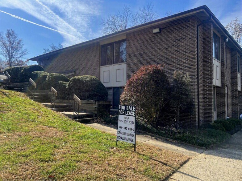 2250 Murrell Rd, Lynchburg, VA à vendre - Photo de l’immeuble – Image 2 sur 10