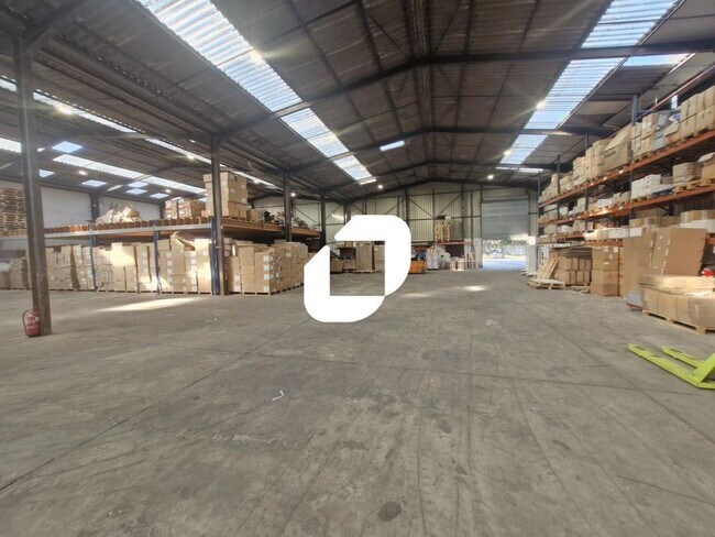 Plus de détails pour Industriel/Logistique à louer