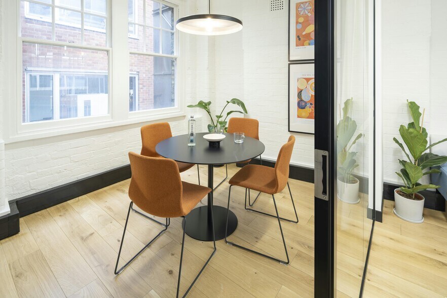 55 Goswell Rd, Londres à louer - Photo de l’immeuble – Image 3 sur 14