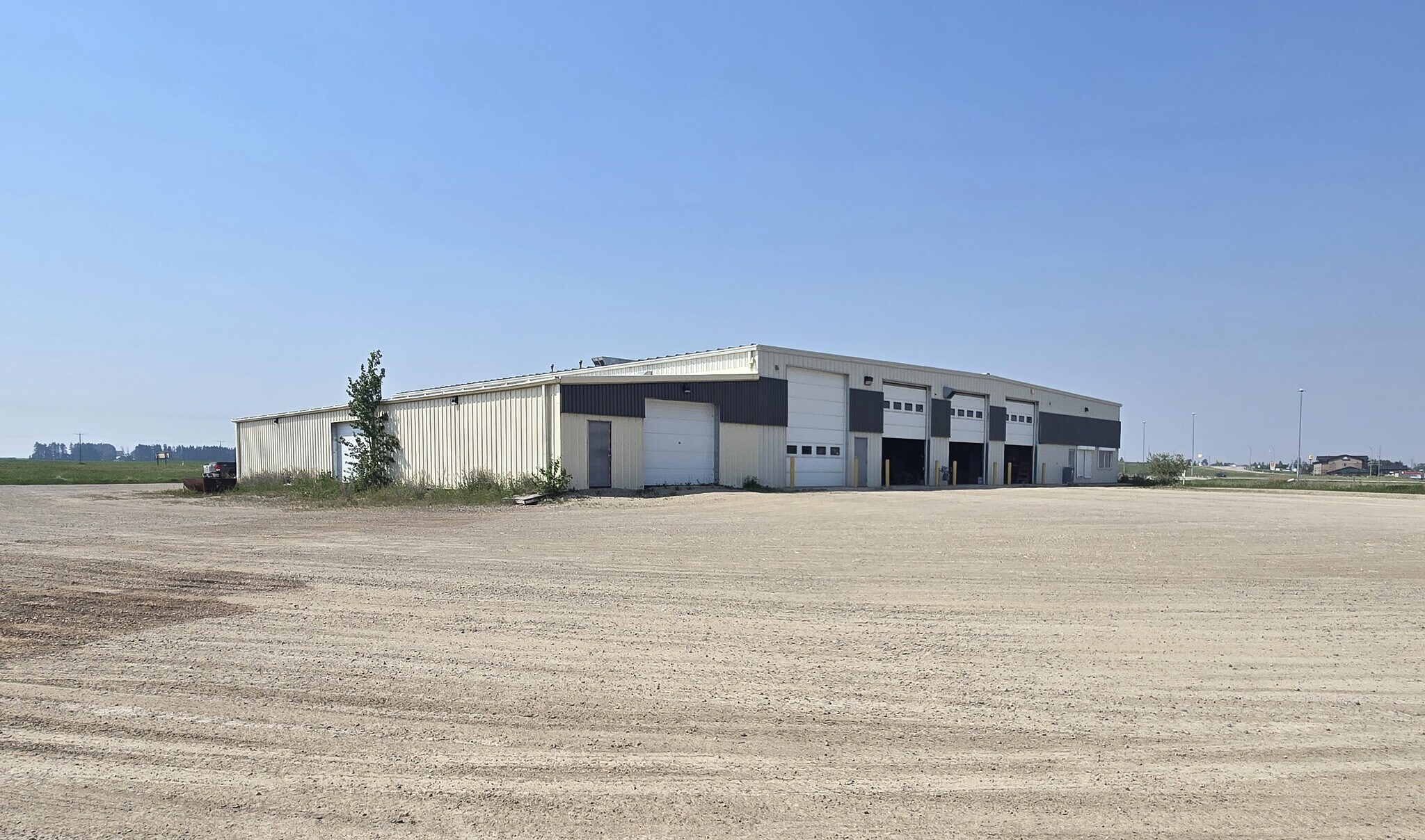 28244 Hwy 590, Red Deer County, AB à vendre Photo principale– Image 1 sur 64